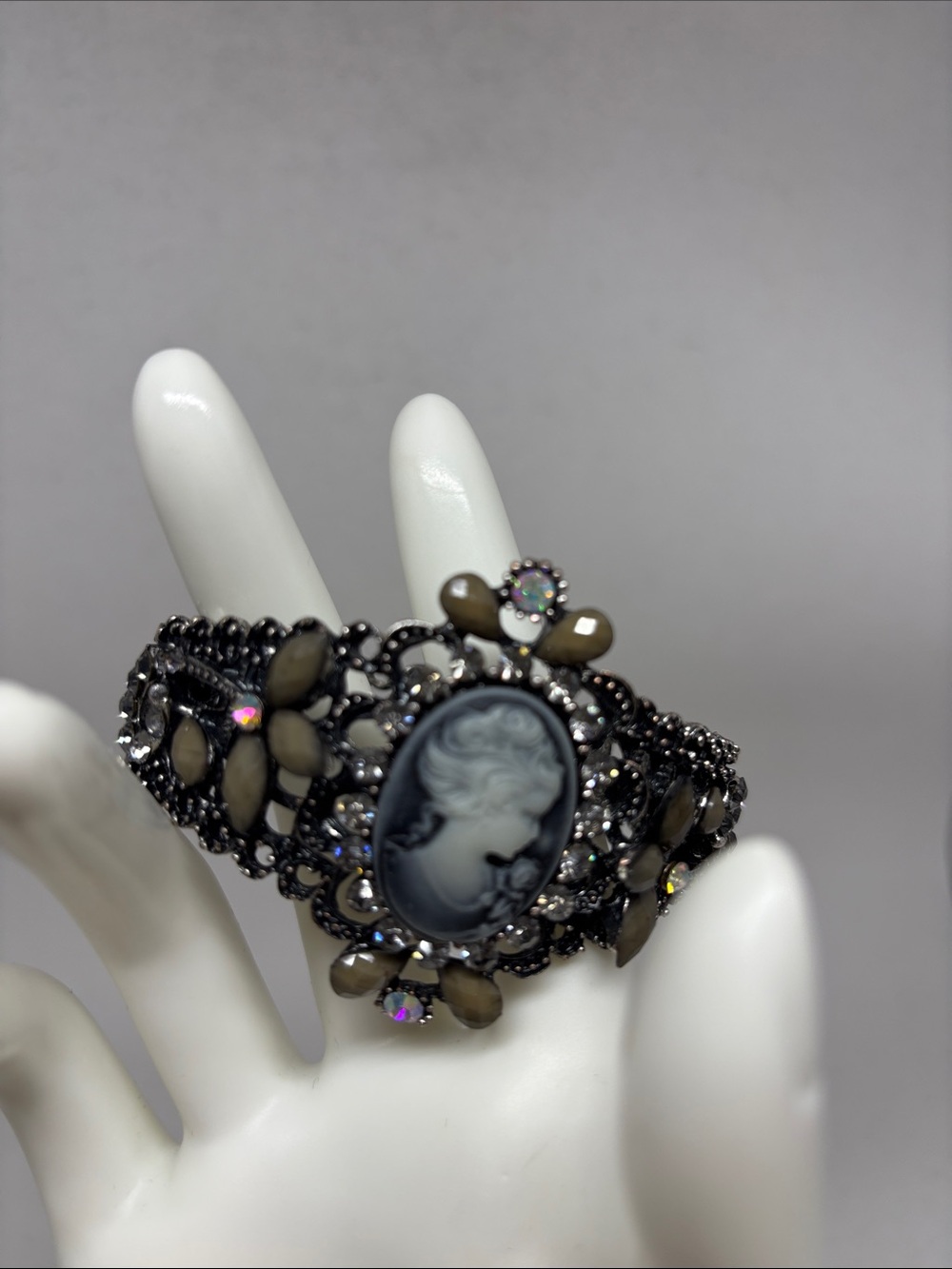 Beautiful Victorian inspired clamper bracelet